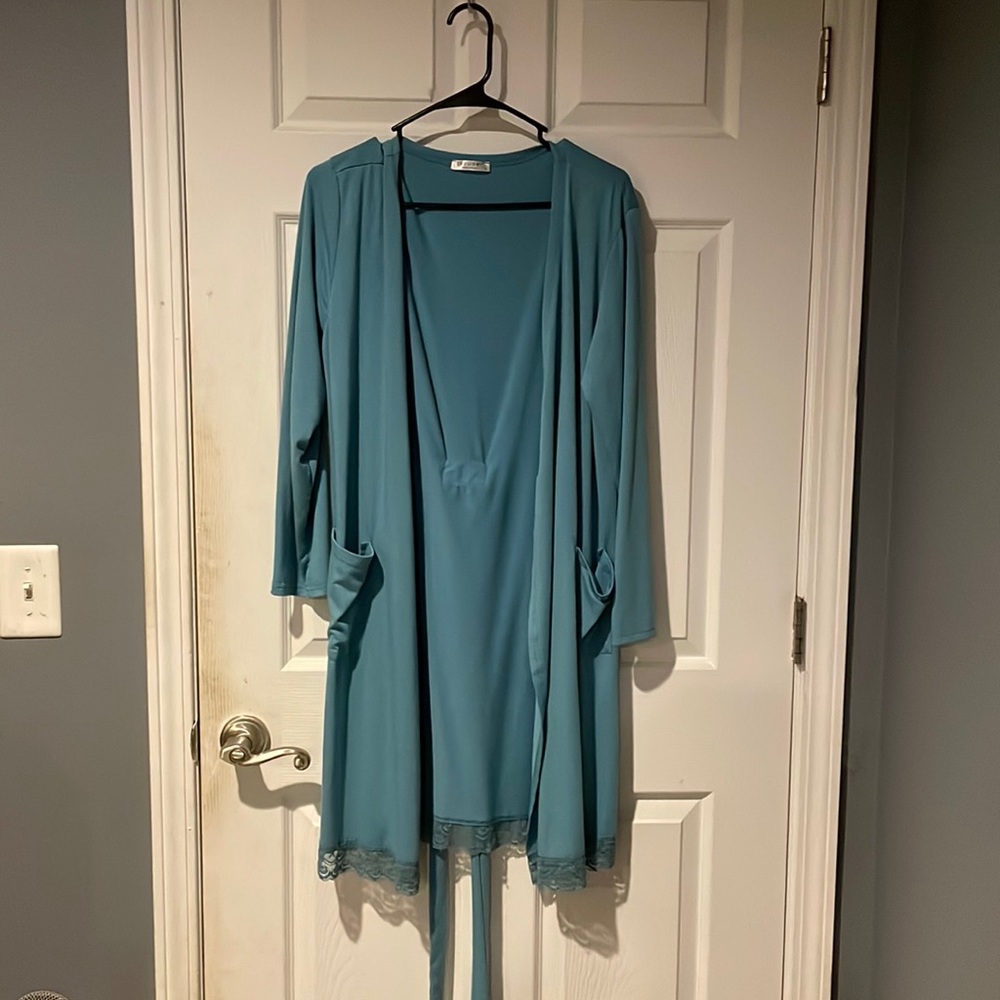 Maternity/Nursing Robe